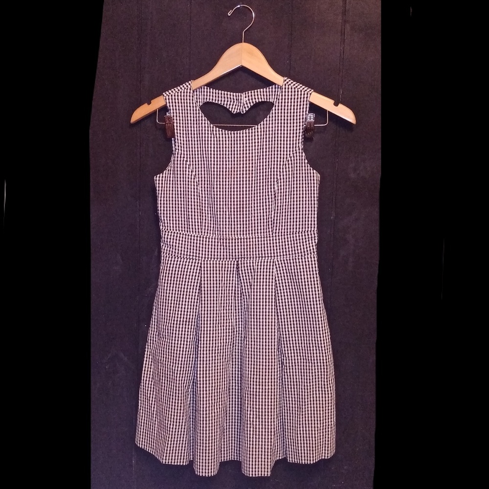 Adorable HANDMADE gingham kids dress
